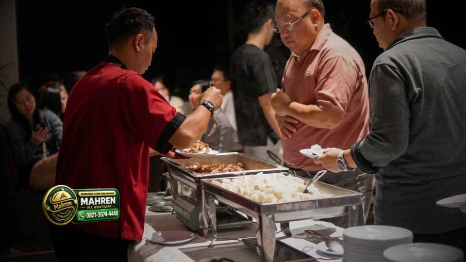 Kambing Guling di Puncak